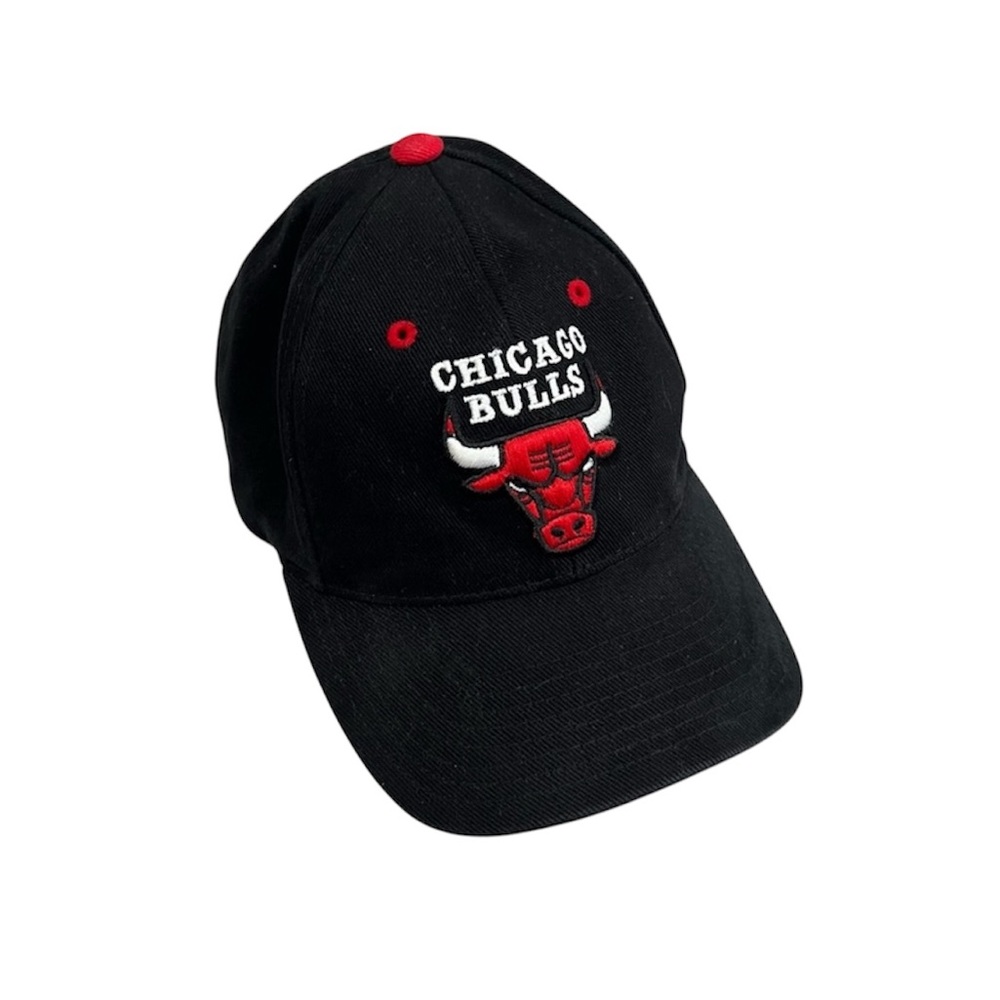 NBA Chicago Bulls Black Embroidered Hat Cap Adjustable
